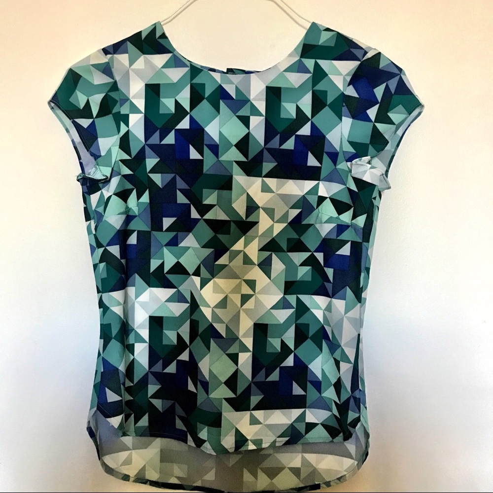 NWT H&M Geometric Print Top 4